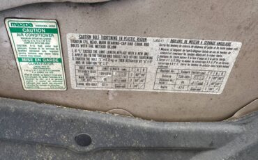 Mazda-mpv-1992-3