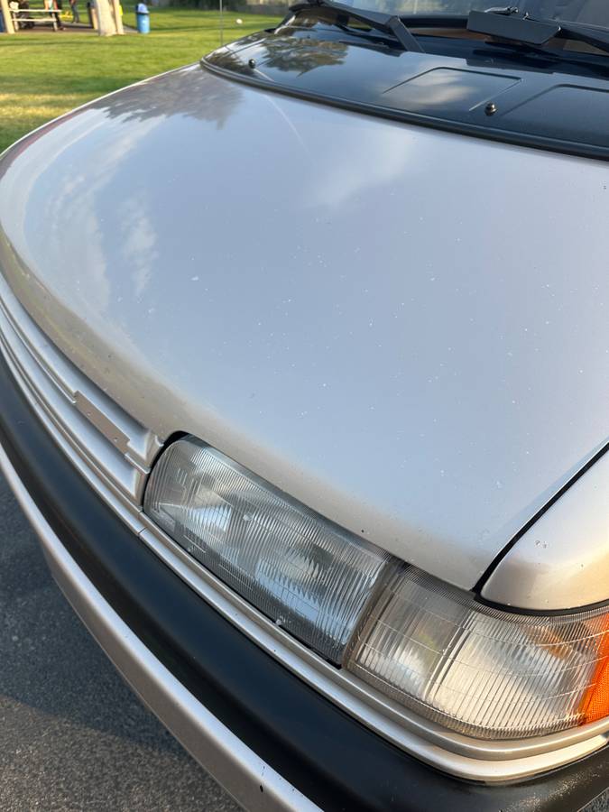 Mazda-mpv-1992-6