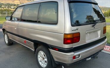 Mazda-mpv-1992-7