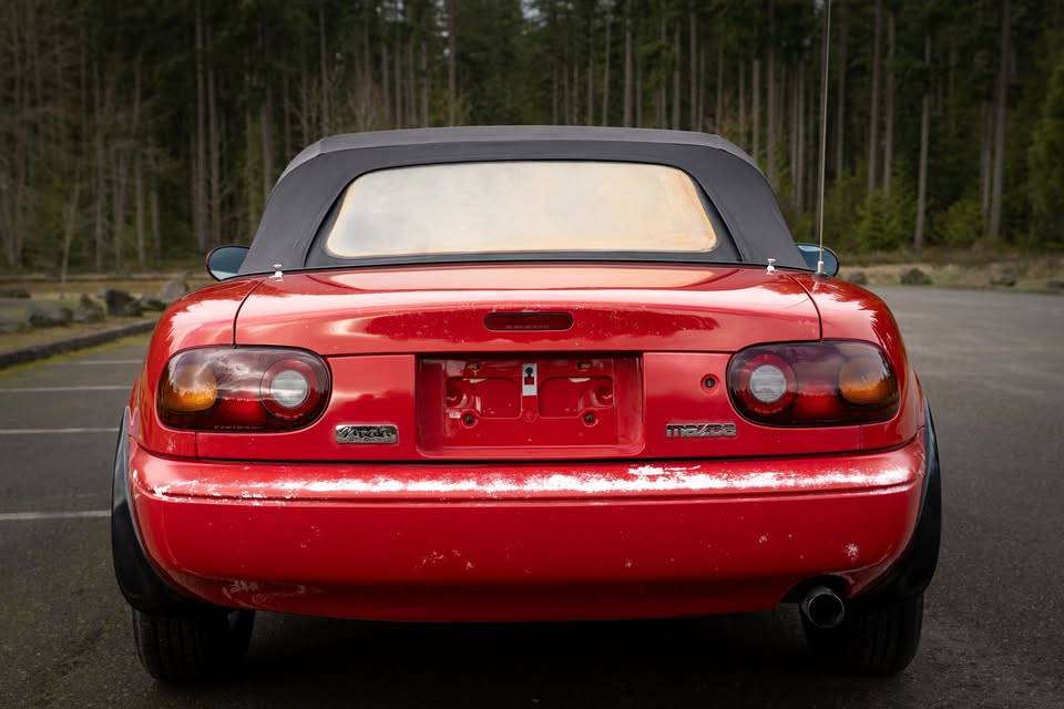 Mazda-mx-5-1992-red-5