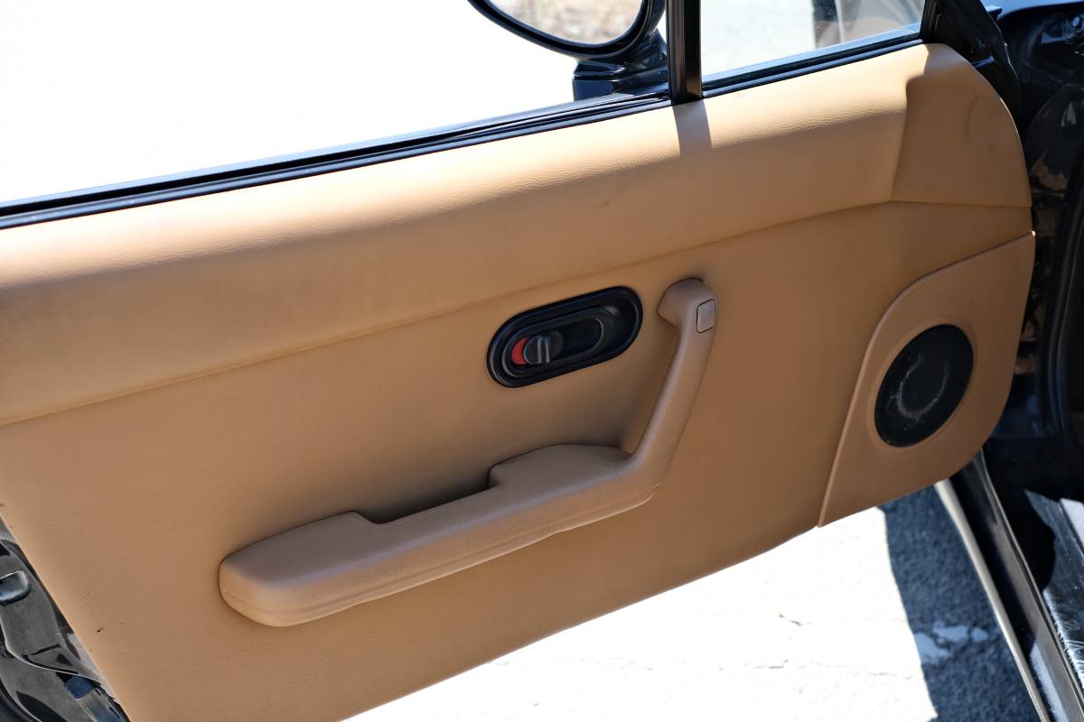 Mazda-mx-5-1993-black-14