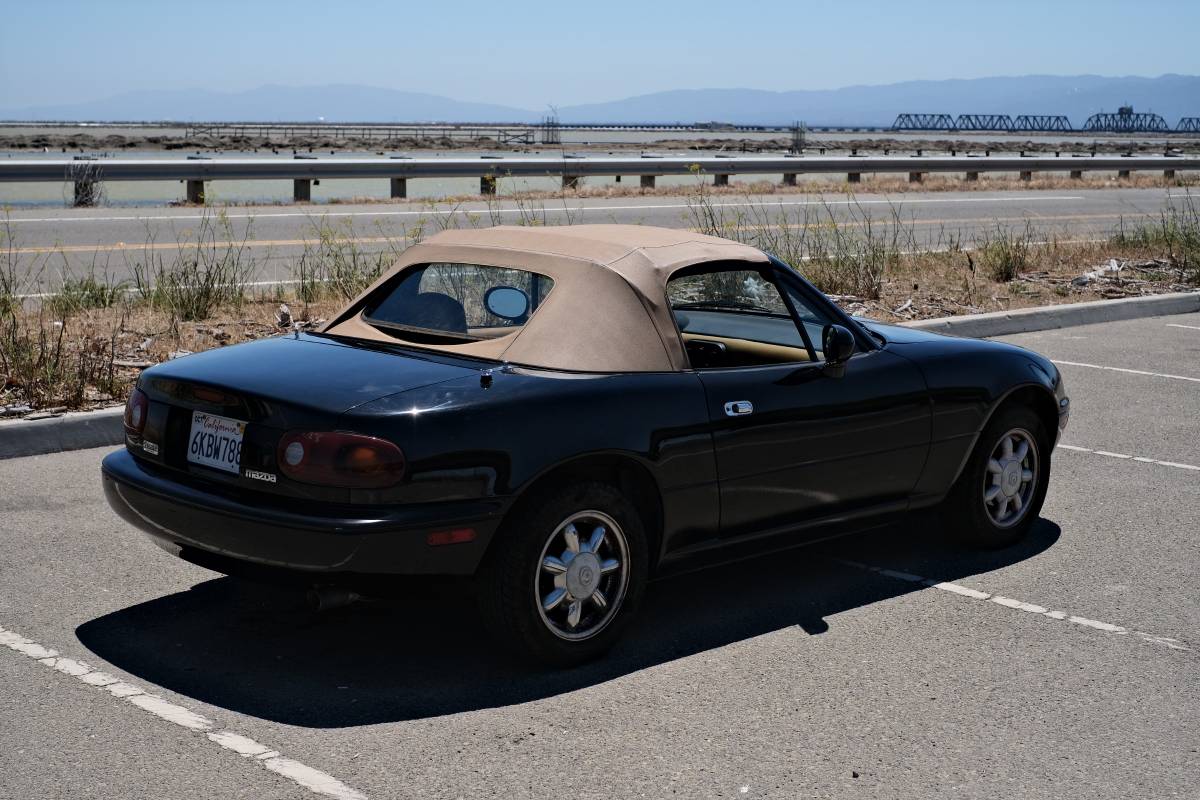 Mazda-mx-5-1993-black-2
