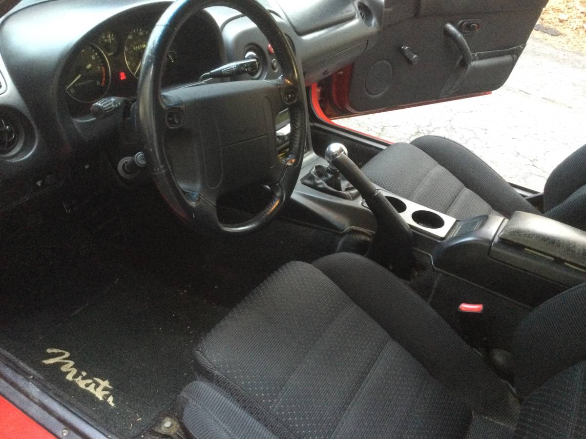Mazda-mx-5-1994-red-4