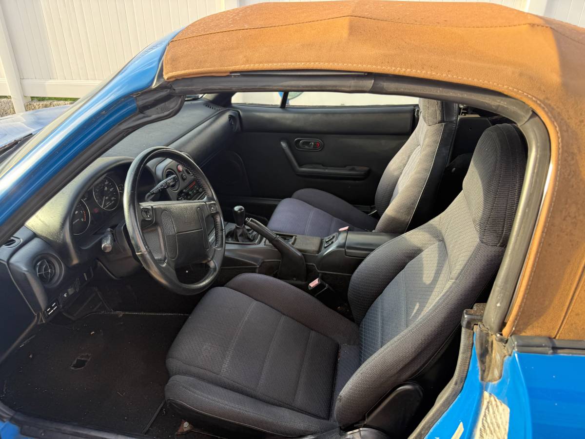 Mazda-mx-5-coupe-1991-blue-5
