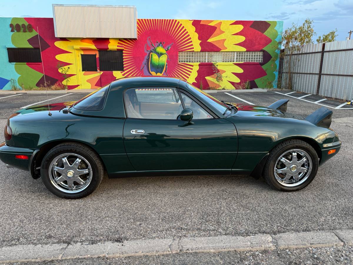 Mazda-mx-5-coupe-1991-green-10