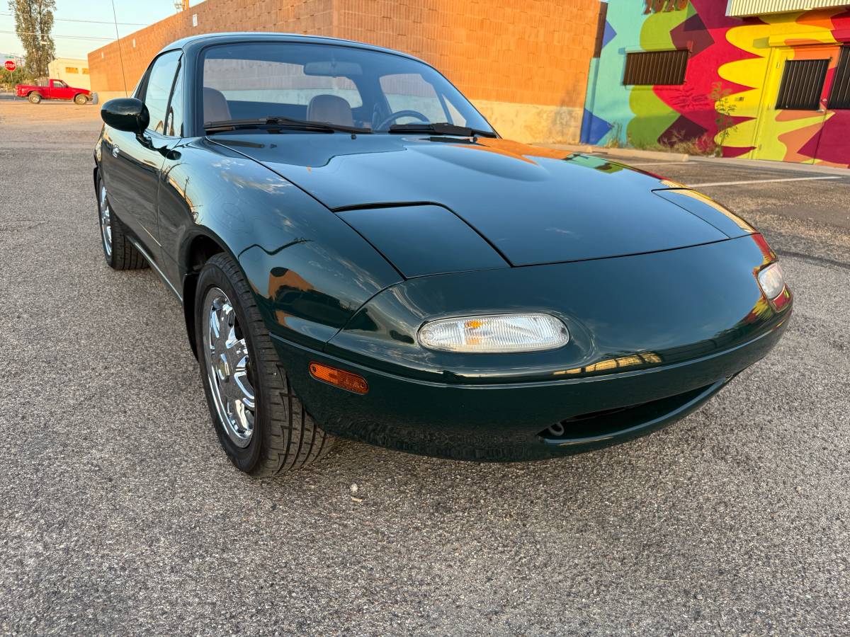 Mazda-mx-5-coupe-1991-green-15
