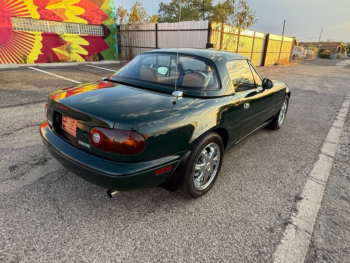 Mazda-mx-5-coupe-1991-green-16