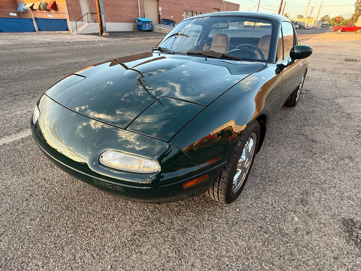 Mazda-mx-5-coupe-1991-green-17