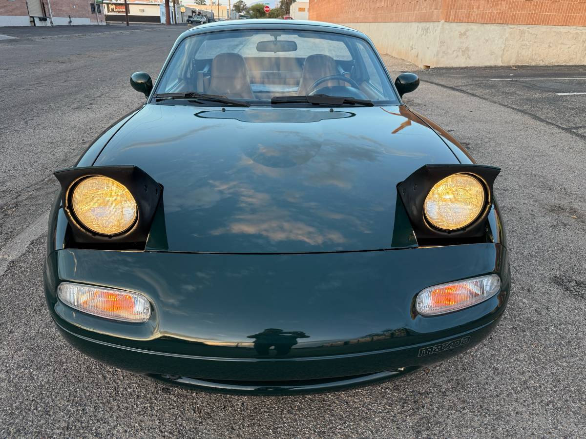 Mazda-mx-5-coupe-1991-green