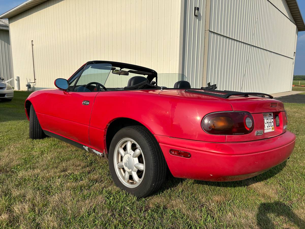 Mazda-mx-5-miata-1990-red-1
