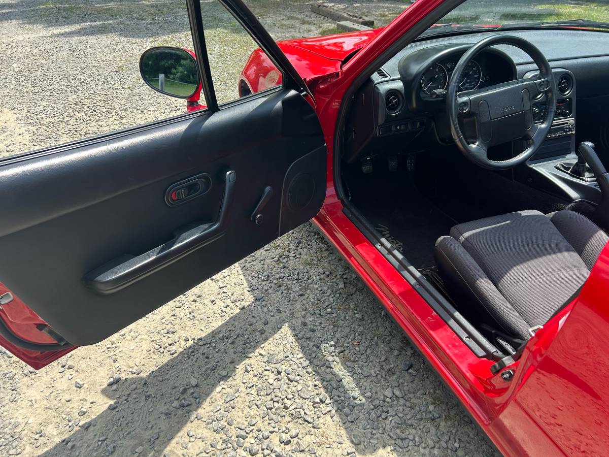 Mazda-mx-5-miata-1990-red-11