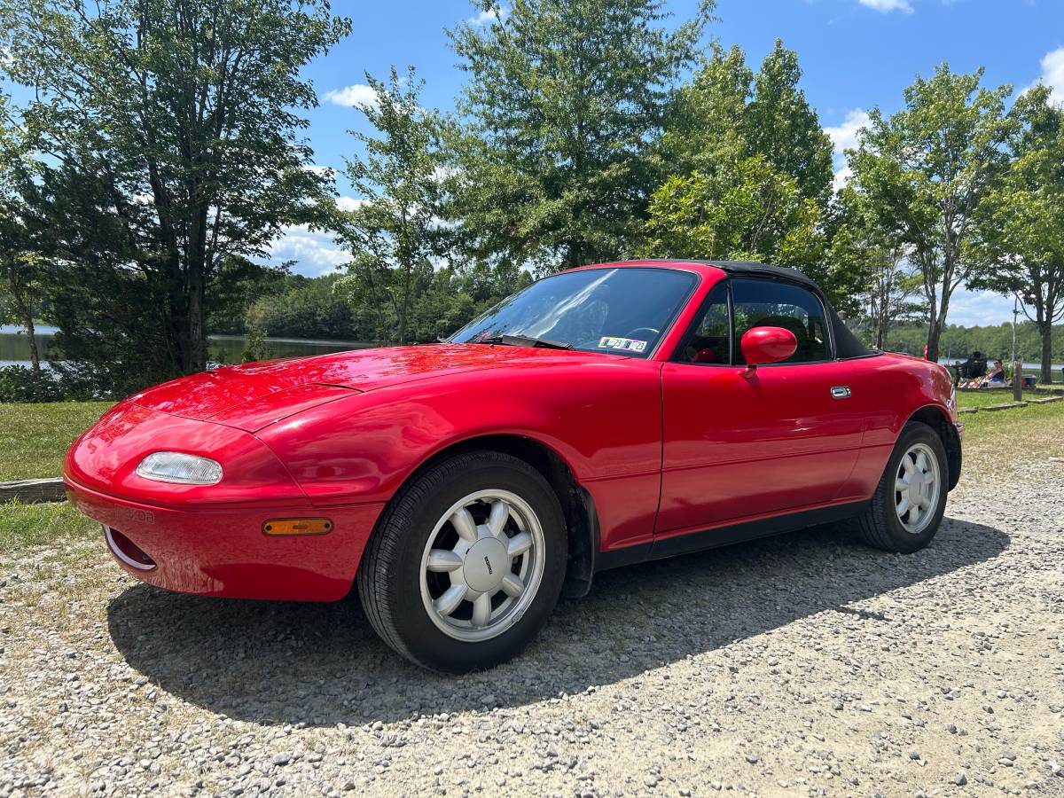 Mazda-mx-5-miata-1990-red