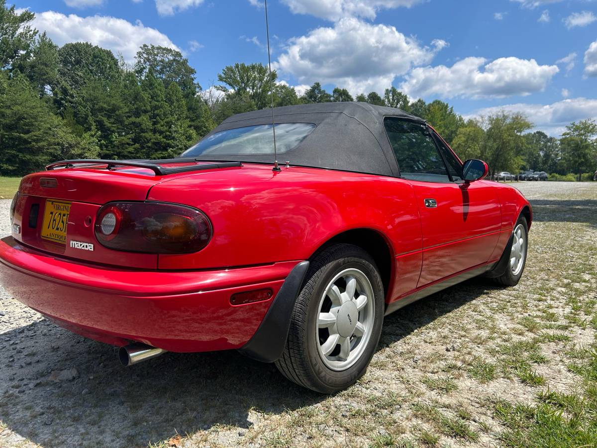 Mazda-mx-5-miata-1990-red-4