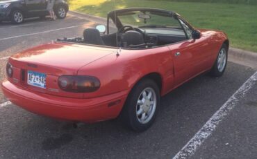 Mazda-mx-5-miata-1990-red-4