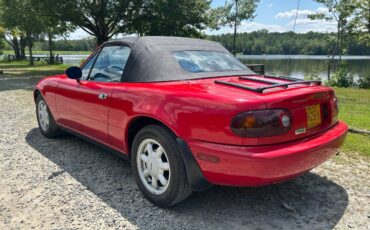 Mazda-mx-5-miata-1990-red-6