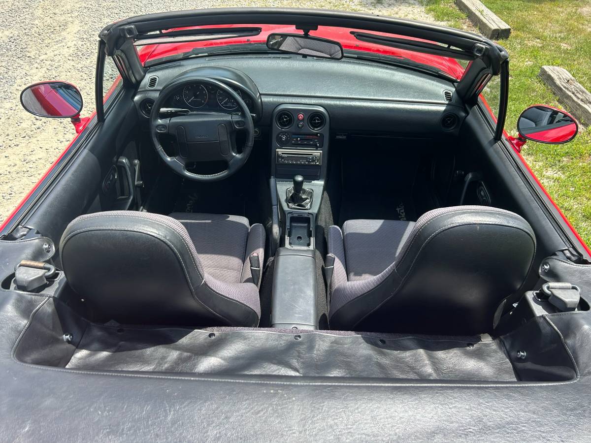 Mazda-mx-5-miata-1990-red-8