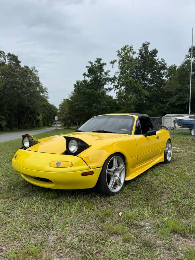 Mazda-mx-5-miata-1990-yellow-3
