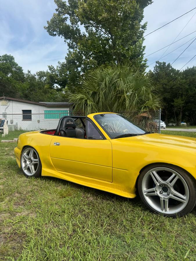 Mazda-mx-5-miata-1990-yellow-7