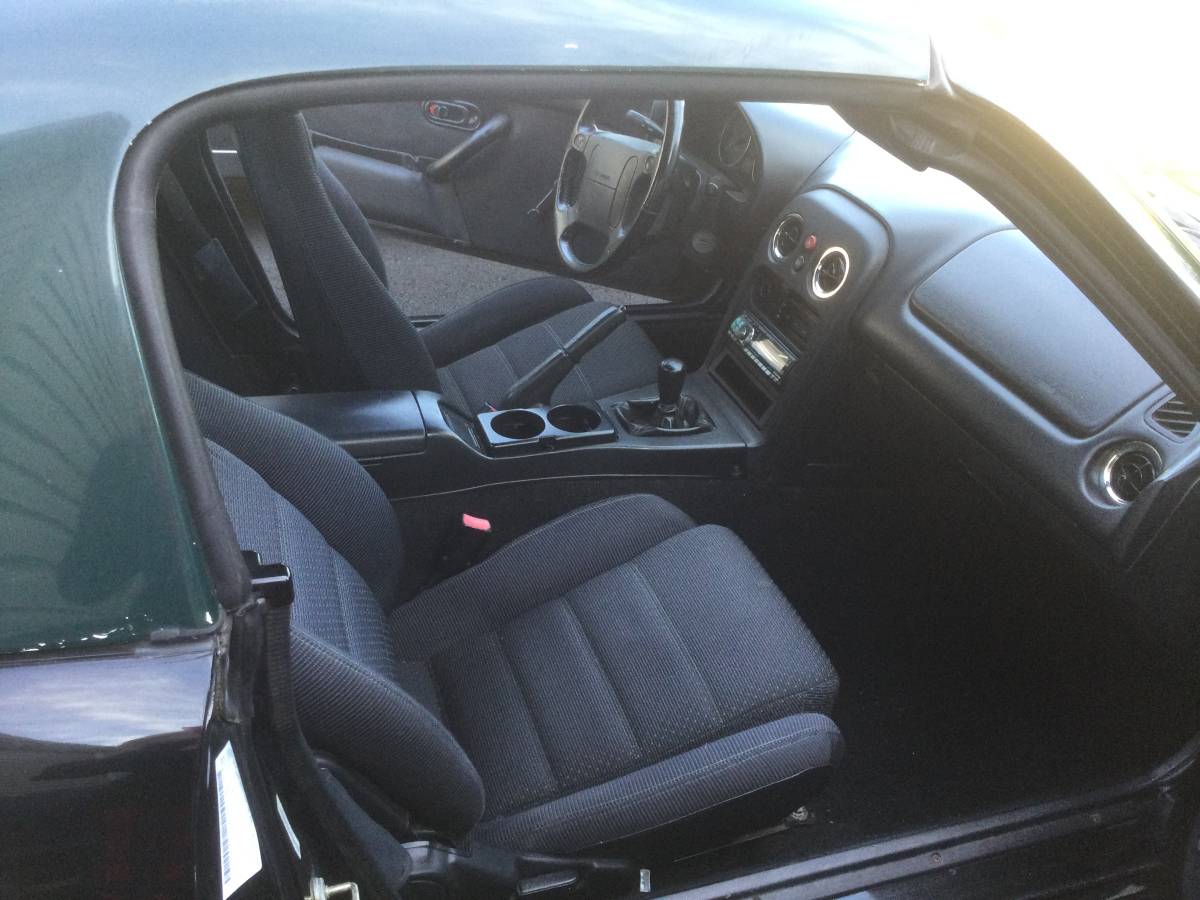 Mazda-mx-5-miata-1994-black-4