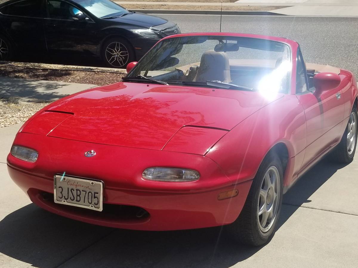 Mazda-mx-5-miata-1994-red-1