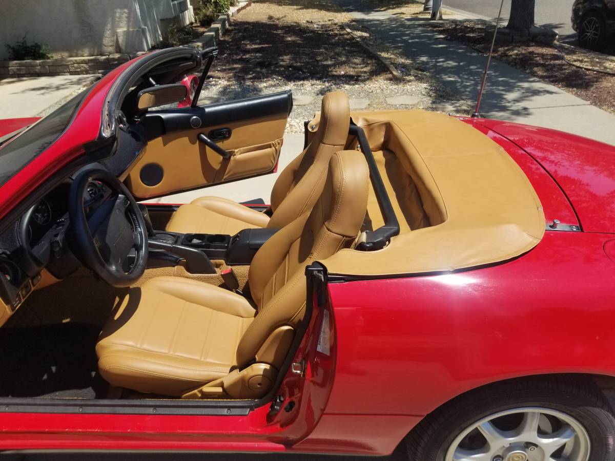 Mazda-mx-5-miata-1994-red-6
