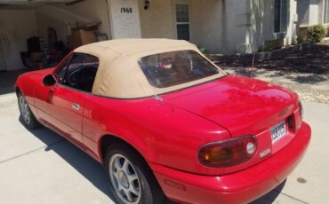 Mazda-mx-5-miata-1994-red-9