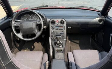 Mazda-mx-5-miata-convertible-1990-17
