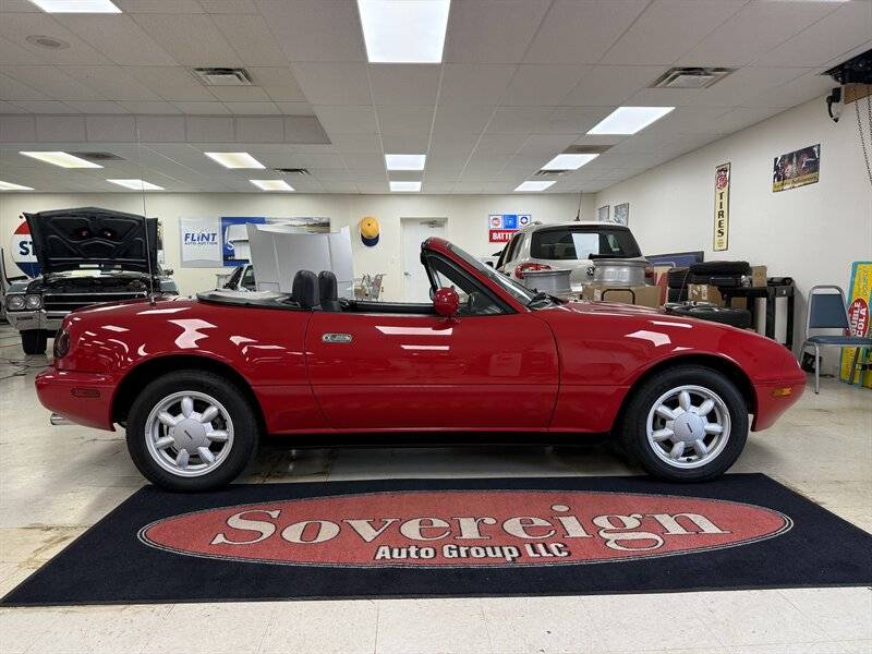 Mazda-mx-5-miata-convertible-1990-2