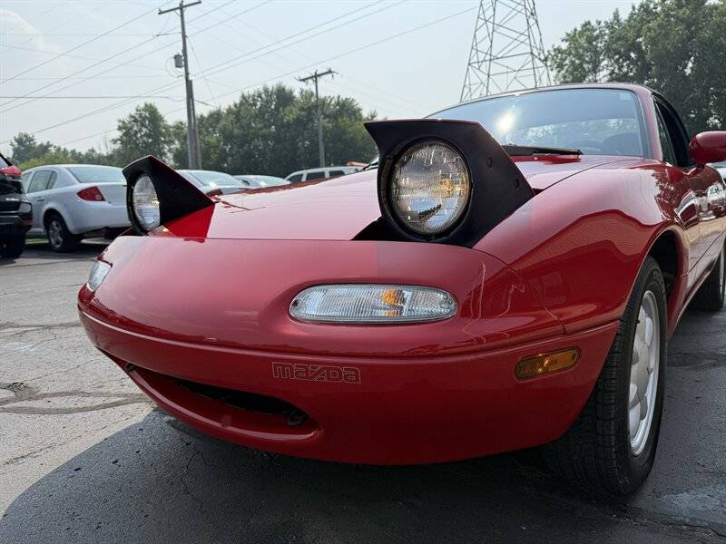 Mazda-mx-5-miata-convertible-1990-6