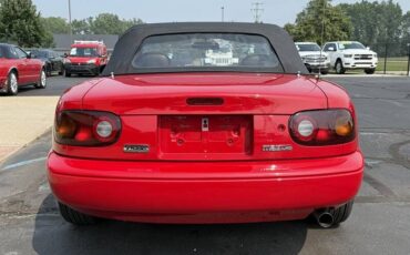 Mazda-mx-5-miata-convertible-1990-8