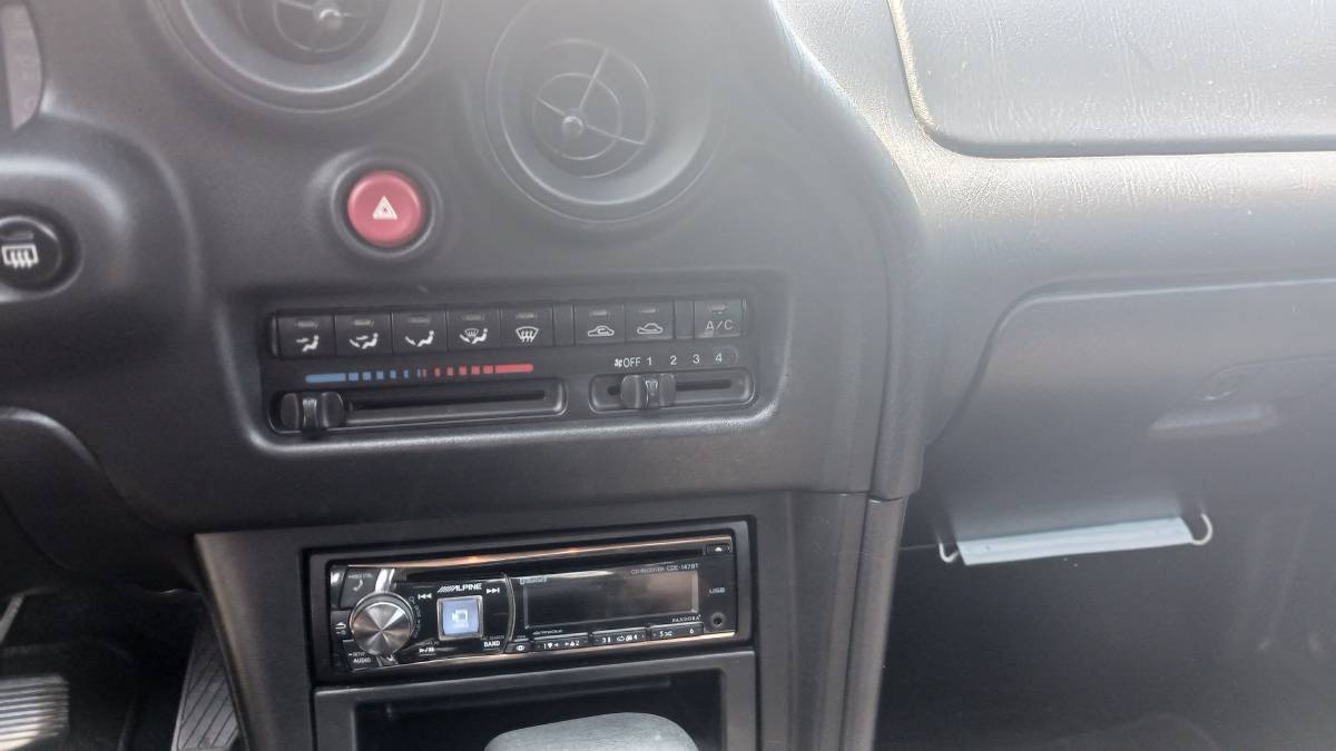 Mazda-mx3-1994-silver-10