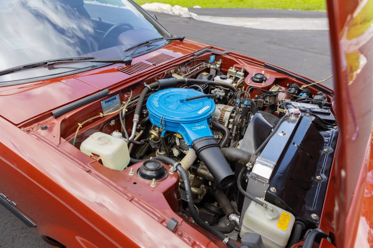 Mazda-rx-7-1980-23