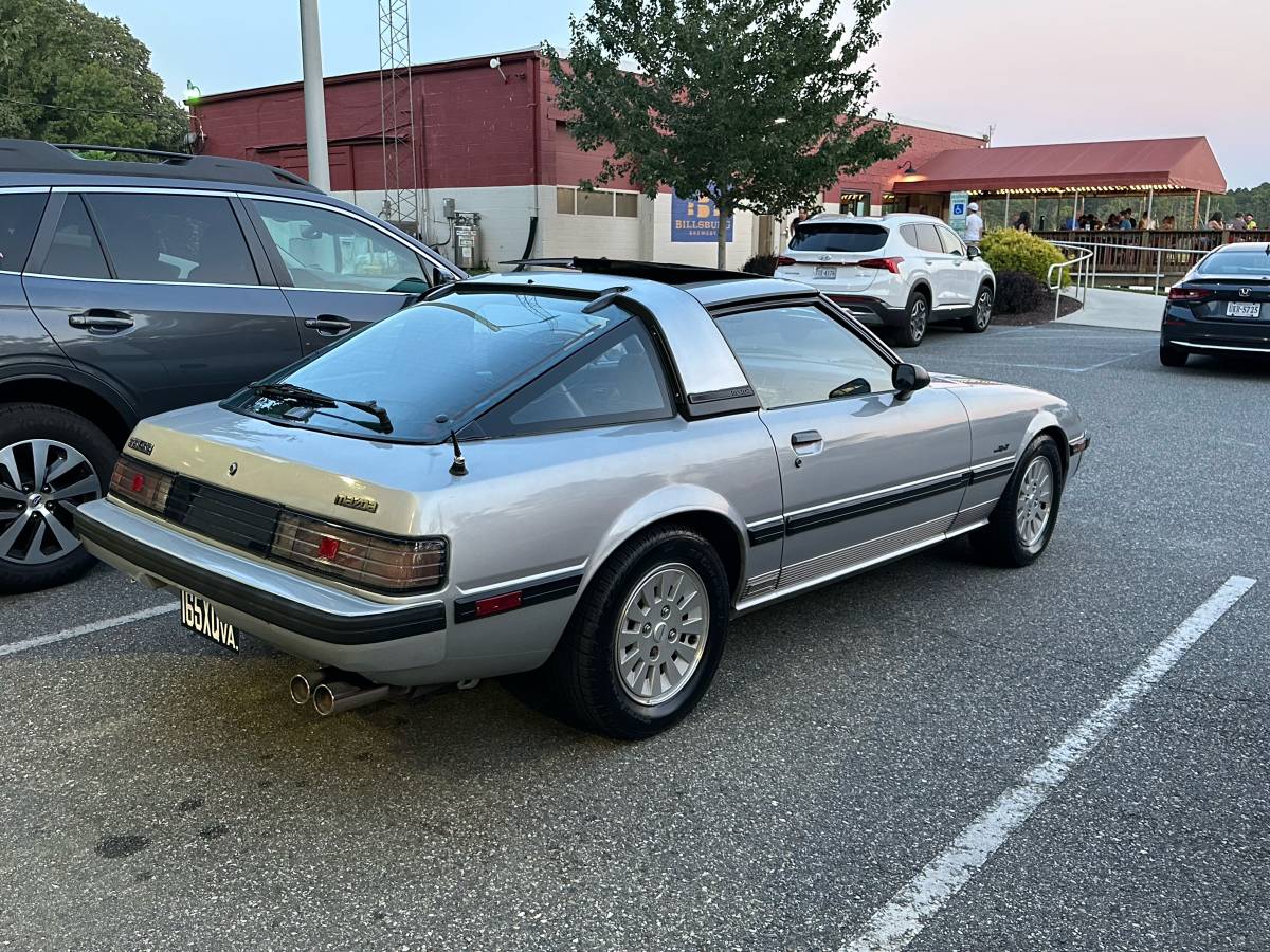 Mazda-rx-7-1984-1