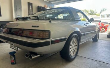 Mazda-rx-7-1984-3