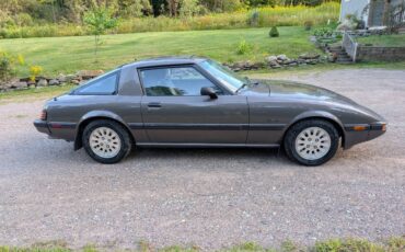 Mazda-rx-7-1985-1