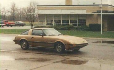 Mazda-rx-7-gsl-1983-custom-7