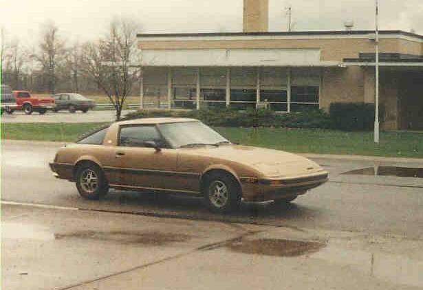 Mazda-rx-7-gsl-1983-custom-7