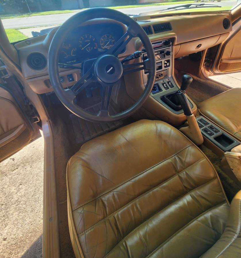 Mazda-rx-7-gsl-1983-custom-9