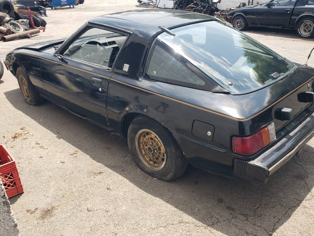 Mazda-rx7-1980-black-2