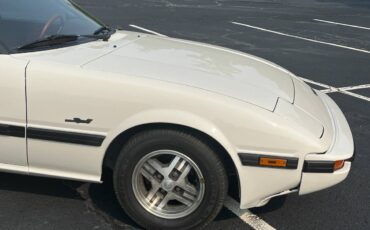 Mazda-rx7-1985-white-5