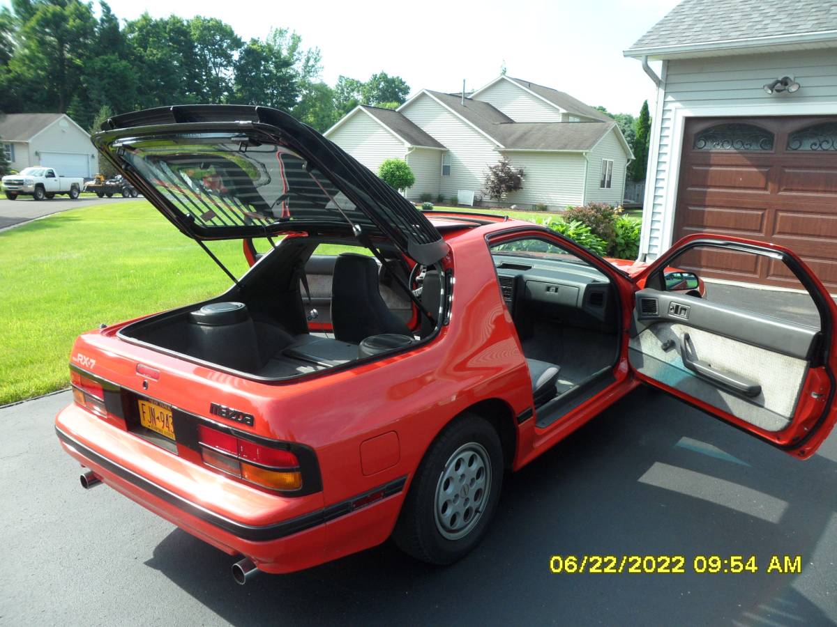 Mazda-rx7-1986-red-5