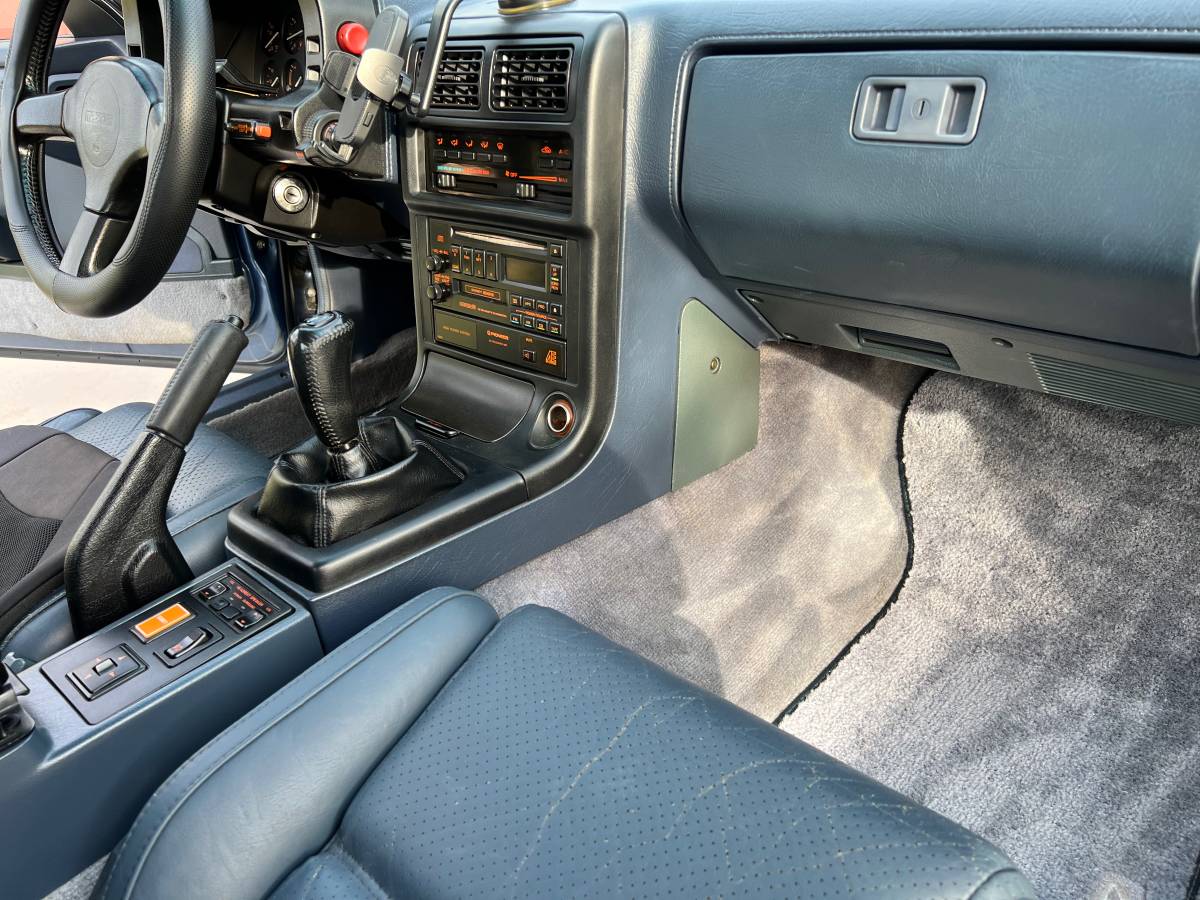 Mazda-rx7-1989-blue-19