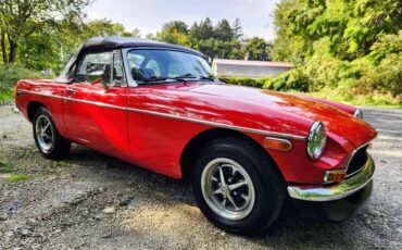 Mb-mgb-1976-red-11