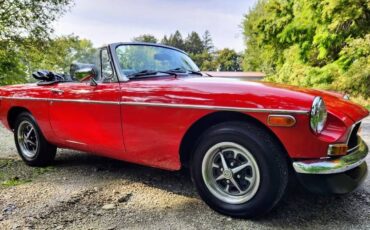 Mb-mgb-1976-red-7