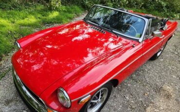Mb-mgb-1976-red-9
