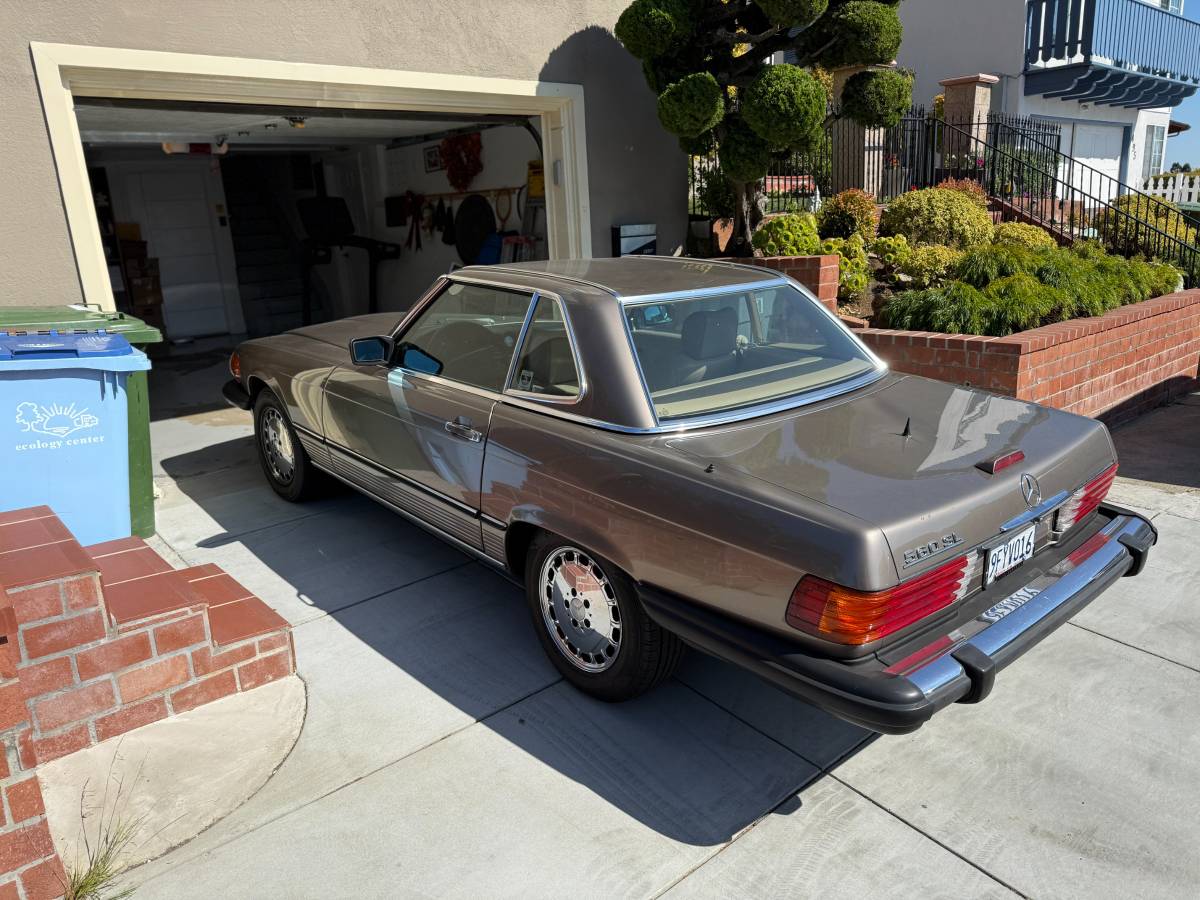 Mbz-560-sl-1989-silver-1