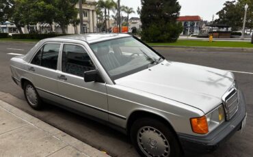 Mercedes-190-d-diesel-1986-blue-1
