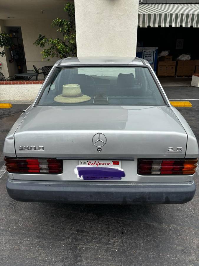Mercedes-190-d-diesel-1986-blue-5