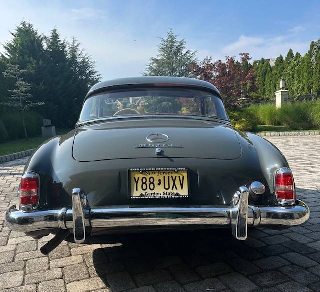 Mercedes-190-sl-1960-grey-22