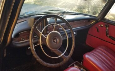 Mercedes-220b-1963-black-5